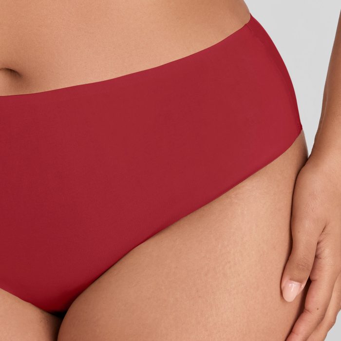 19_softform_cotton_MR_brief-poppy-1X-Julia_1063_PP_closeLG.jpg
