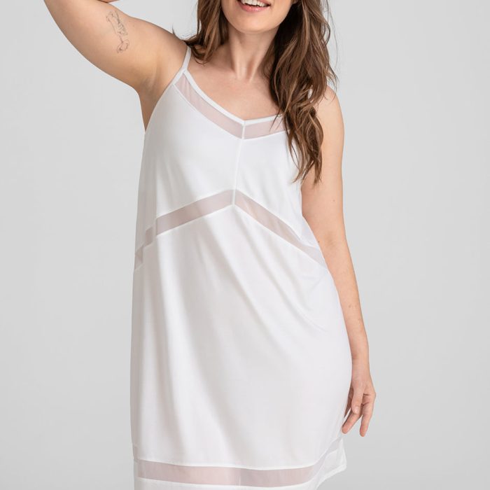 BlissWearChemise-Model-Astral-XL-Macara-Front-2.jpg