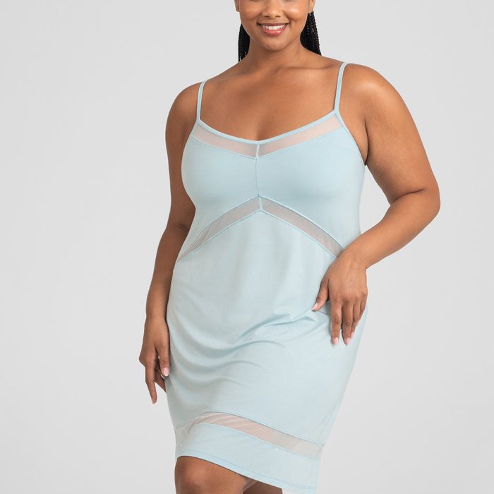 BlissWearChemise-Model-Glacier-1X-Anita-Front-2.jpg