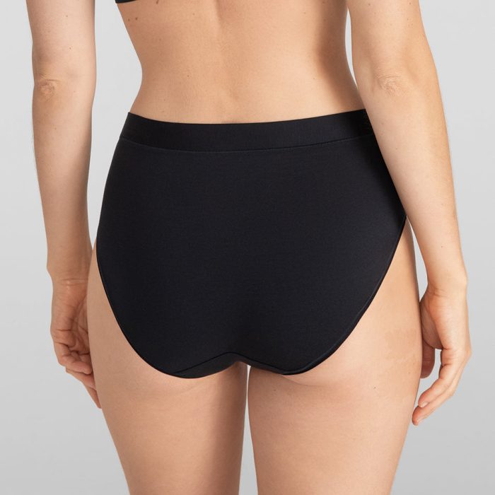 BlissWearHighRiseBrief-Model-Midnight-S-Chloe-Back-2.jpg