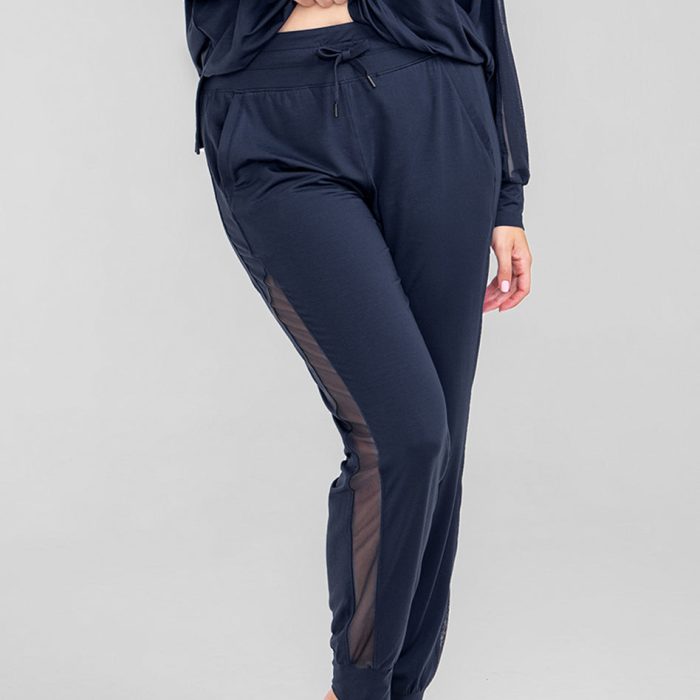 BlissWearJogger-Model-Navy-M-Raine-Front-1.jpg