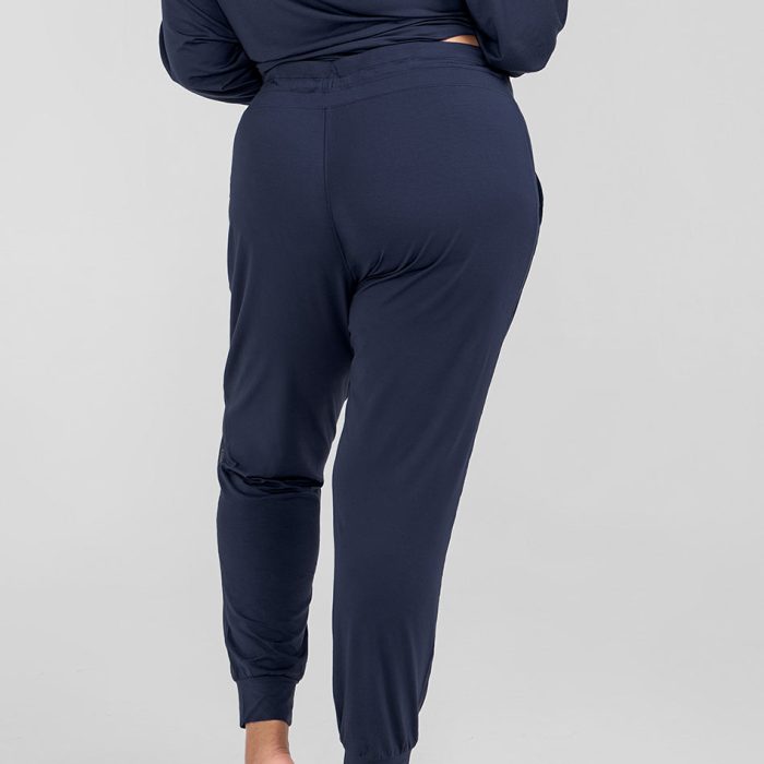 BlissWearJogger-Model-Navy-XL-Courtney-Back-2.jpg