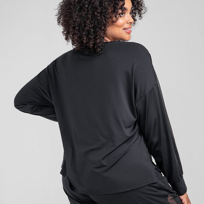 BlissWearLongSleeveTop-Model-Midnight-XL-Courtney-Back-2.jpg