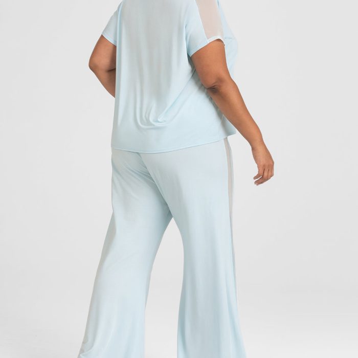 BlissWearPant-Model-Glacier-1X-Anita-Back-2.jpg