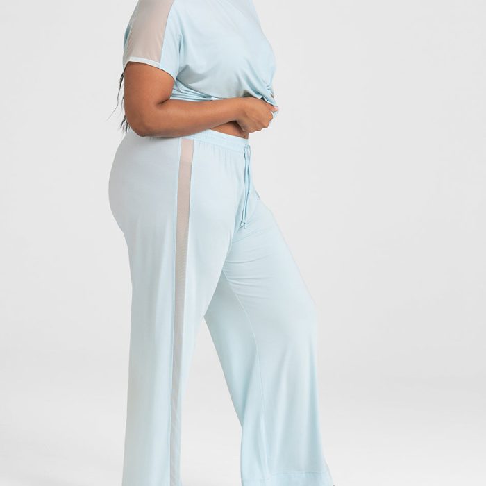 BlissWearPant-Model-Glacier-1X-Anita-Side-2.jpg