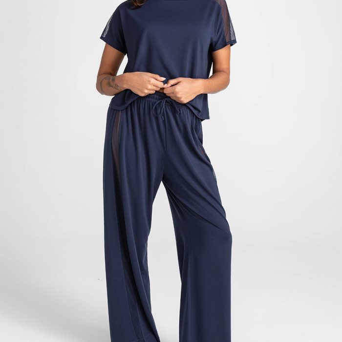 BlissWearPant-Model-Navy-S-Jessica-Front-2.jpg