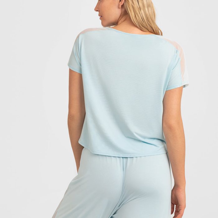 BlissWearShortSleeveTop-Model-Glacier-S-Elle-Back-1.jpg