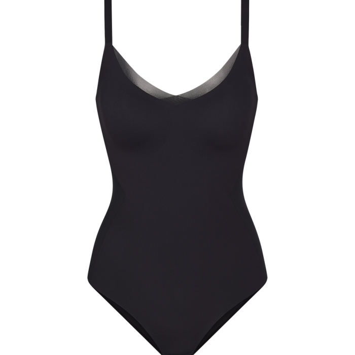 COCB-Mannequin-Vamp-Front.png