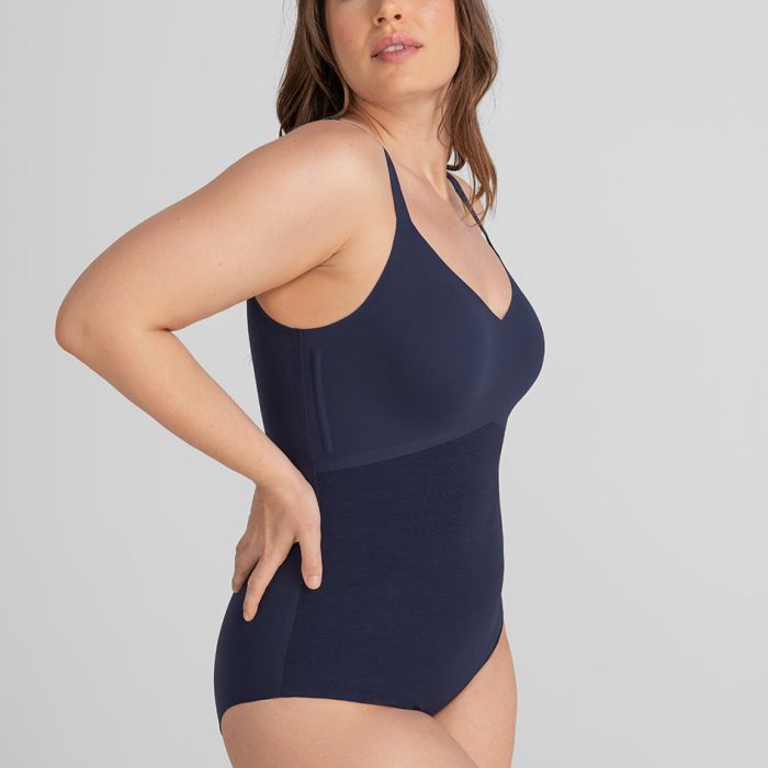 CamiBodysuit-Model-Navy-XL-Macara-Side-2.jpg