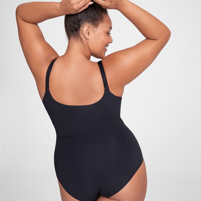 CamiBodysuit-Model-Vamp-1X-Larissa-Back-3.jpg