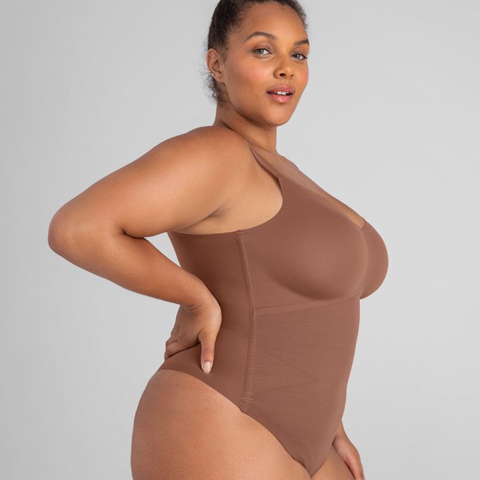 CamiThongBodysuit-Model-Toffee-1X-Larissa-Side-2.jpg