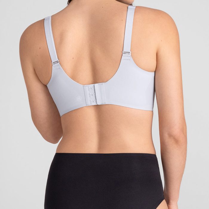 CrossOverBra-Model-Mist-S-Lauren-Back-2.jpg