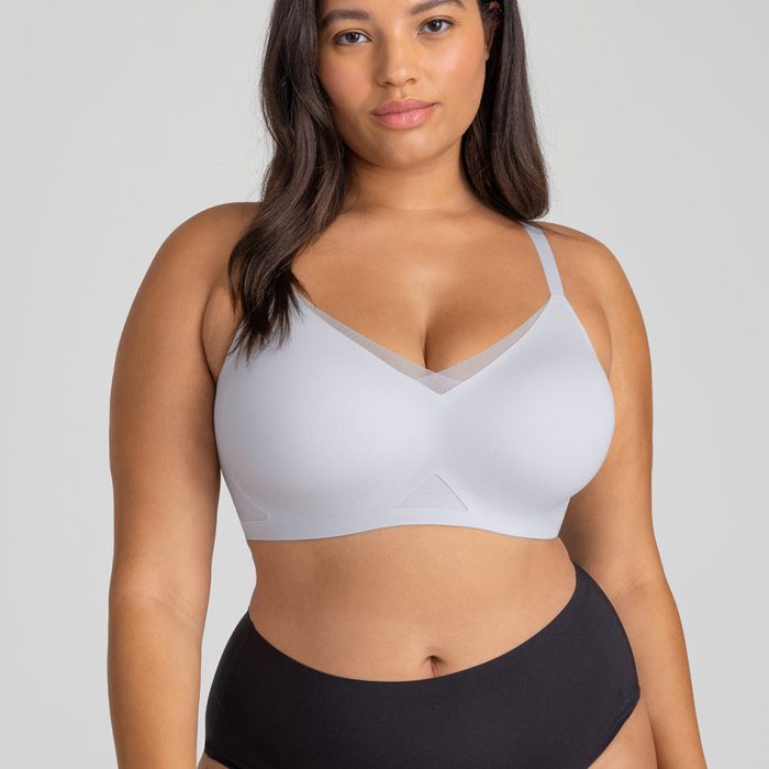 CrossOverBra-Model-Mist-XL-Hayley-Front-2.jpg