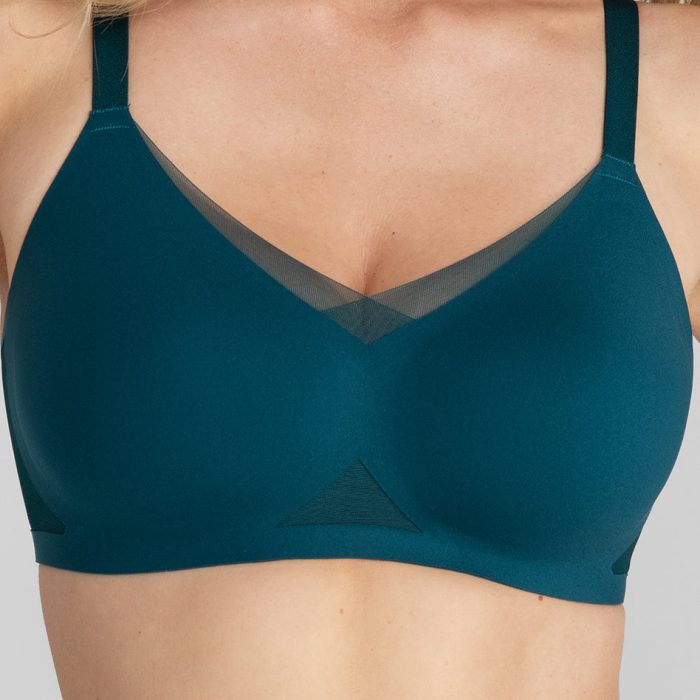 CrossOverBra-ZoomIn-Deep_Aqua-2.jpg