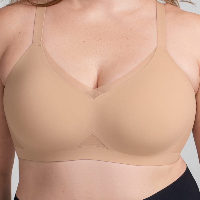 CrossOverBra-ZoomIn-Sand-3.jpg