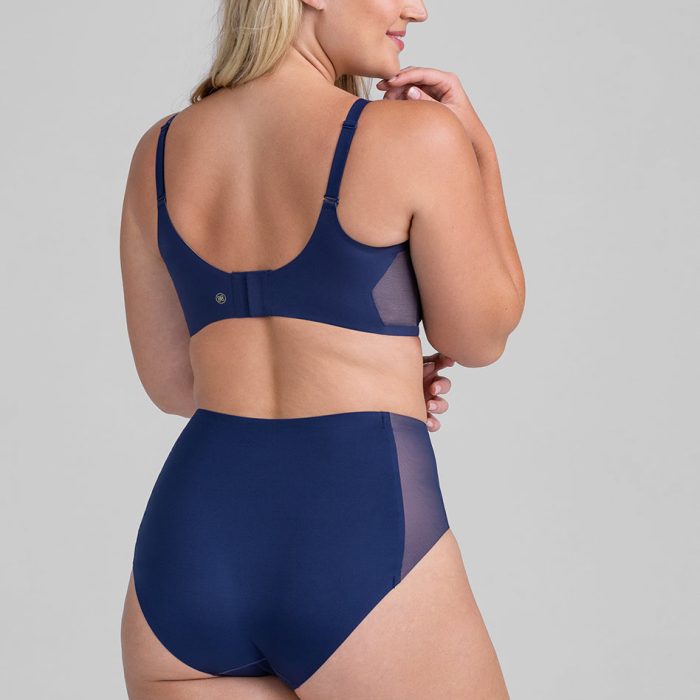 CrossOverBrief-Model-Navy-L-McCallah-Back.jpg