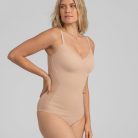 CrossOverCami-Model-Sand-S-Elle-Side.jpg