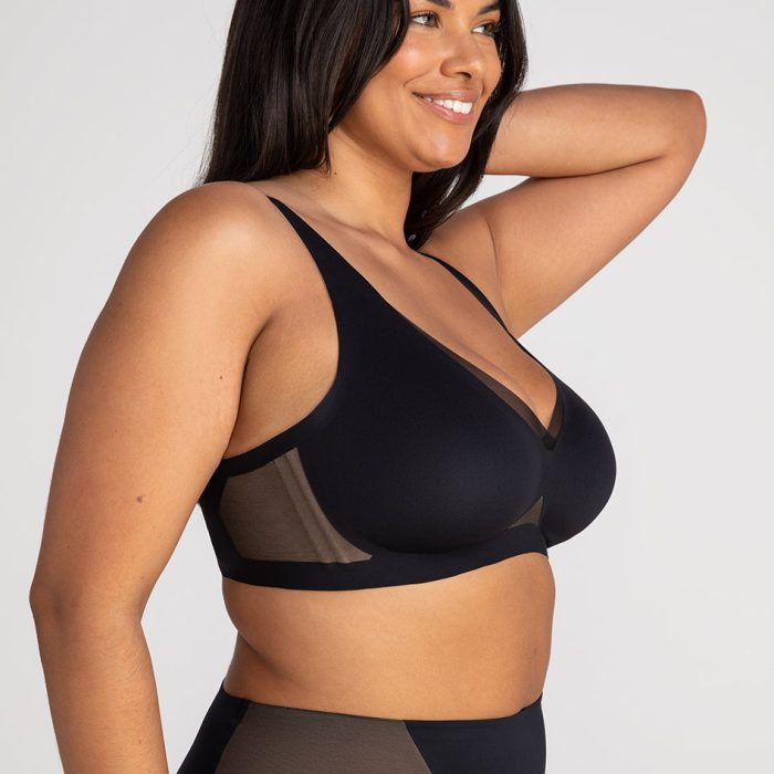CrossOverVNeckBraFlex-Model-Runway-38DD-Julia-Side.jpg
