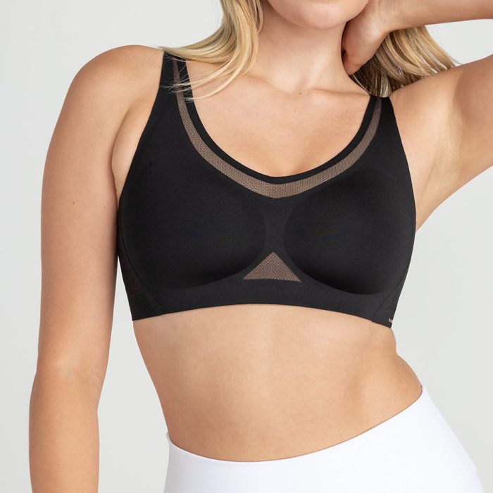 DevCrossFlexBra-Model-Runway-34D-Elle-Front-2.jpg