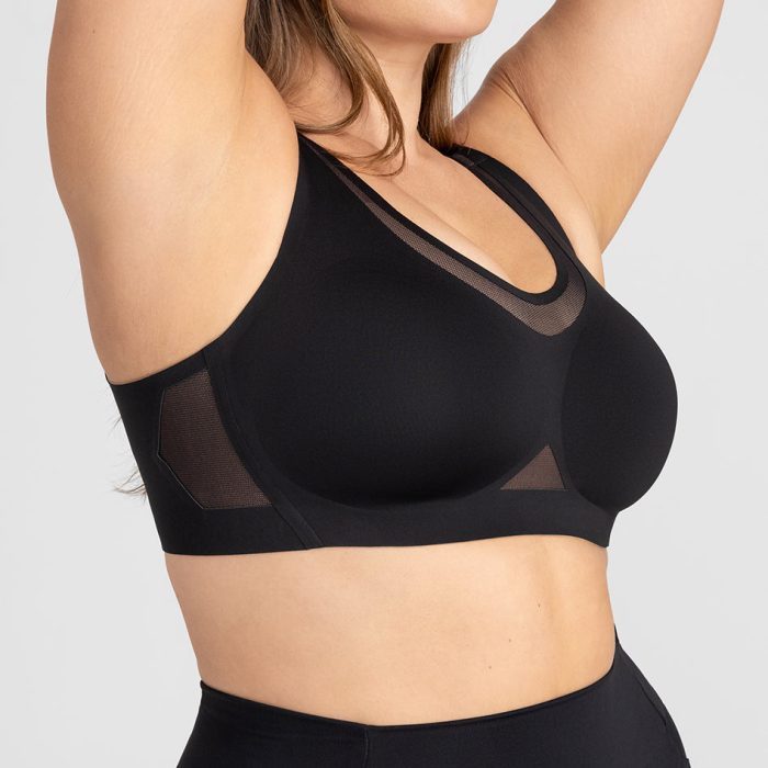 DevCrossFlexBra-Model-Runway-40DD-Tara-Side-3.jpg