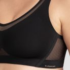 DevCrossFlexBra-ZoomIn-Runway-3.jpg