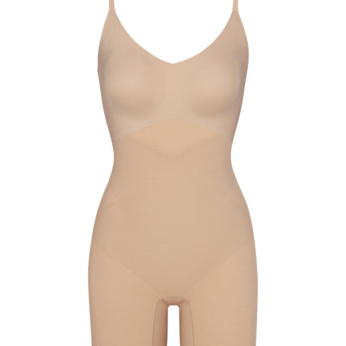 LBBoysuit-Mannequin-Sand-Front.png