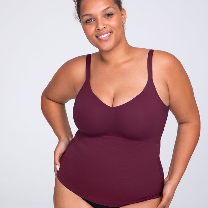 LWC-Model-Fig-XL-Larissa-Front.jpg