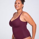 LWC-Model-Fig-XL-Larissa-Side.jpg