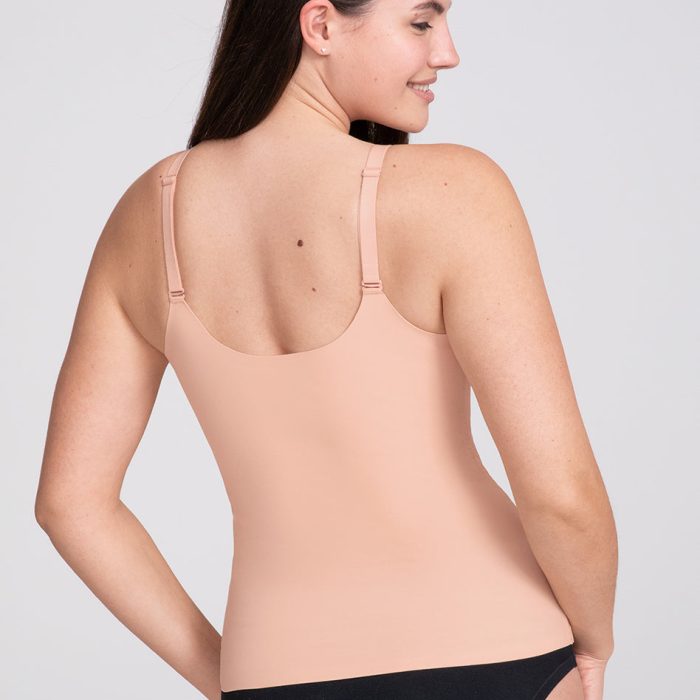 LWC-Model-Rose_Tan-M-Hannah-Back.jpg