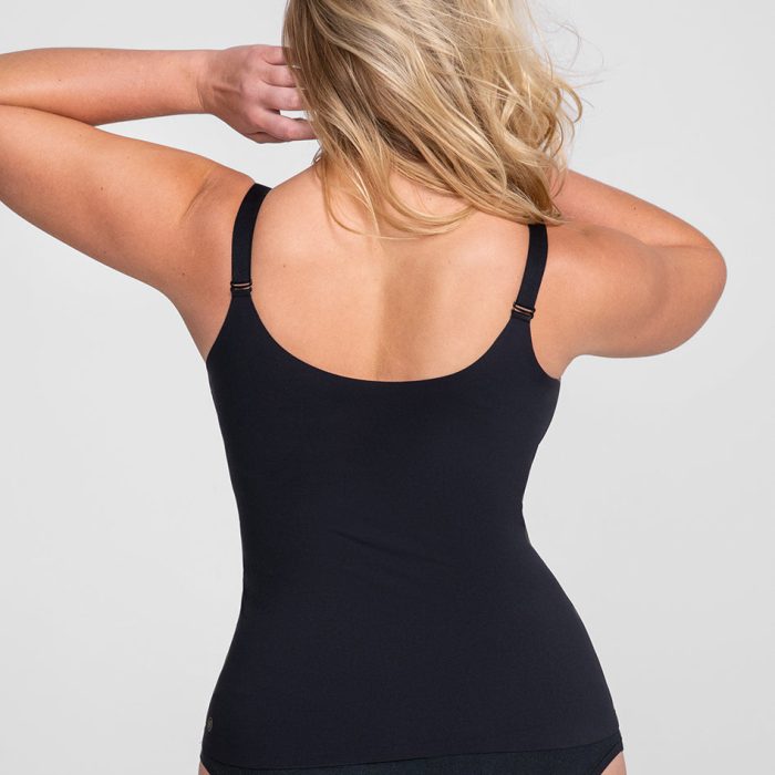 LWC-Model-Runway-L-McCallah-Back.jpg