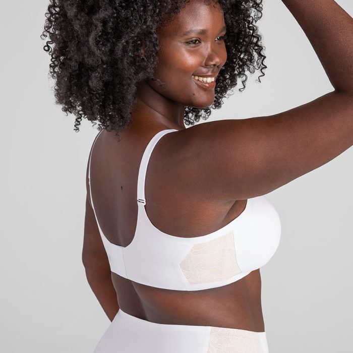 LaceCrossOverBra-Model-Astral-XL-Sabey-Back.jpg