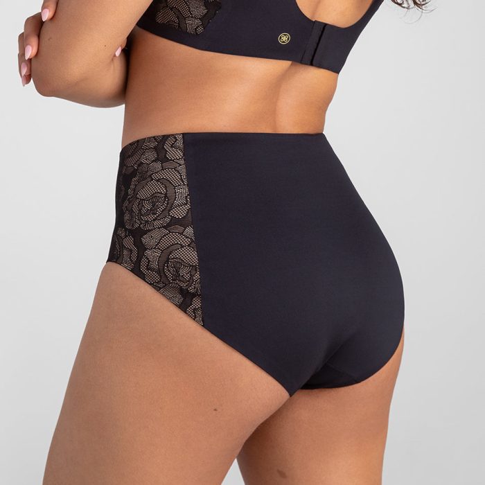 LaceCrossOverBrief-Model-Runway-M-Mei-Back.jpg