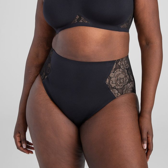 LaceCrossOverBrief-Model-Runway-XL-Sabey-Front.jpg