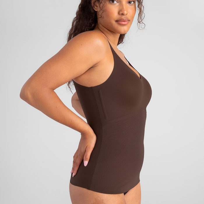 LiftWearCami-Model-Espresso-M-Mei-Side.jpg