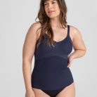 LiftWearCami-Model-Navy-XL-Macara-Front.jpg