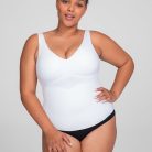 LiftWearTank-Model-Astral-XL-Larissa-Front.jpg
