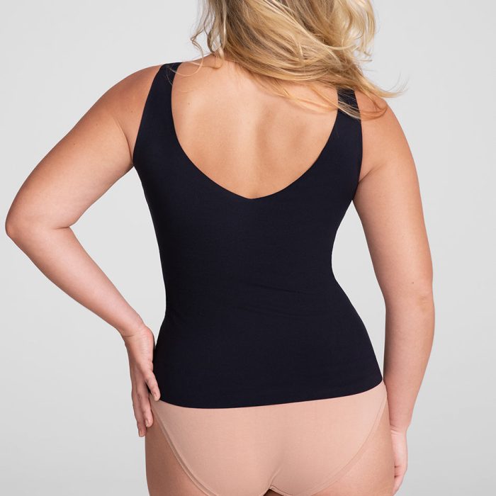 LiftWearTank-Model-Vamp-L-McCallah-Back.jpg