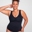 LiftWearTank-Model-Vamp-XL-Larissa-Front.jpg