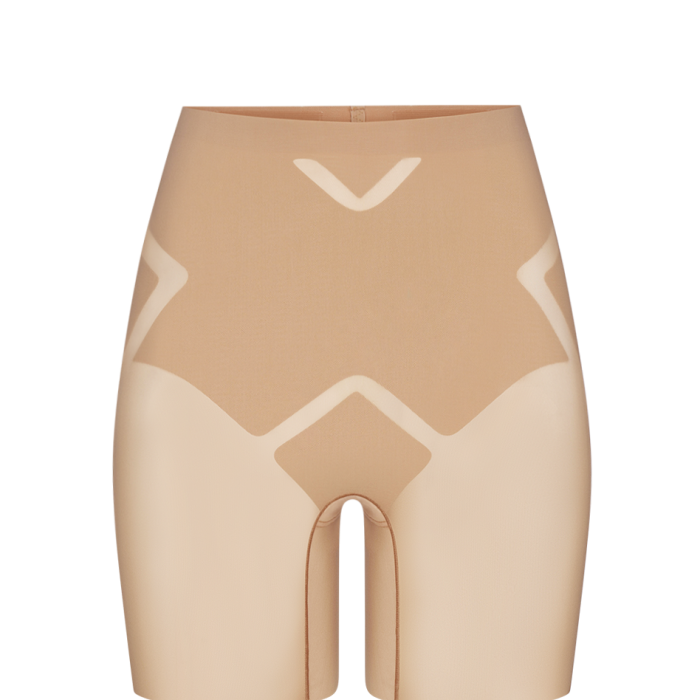 MeshSculpt_Mid-Waist_Short-Sand-F_april.png