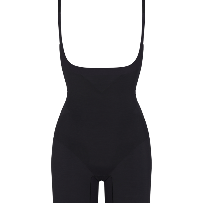 OBMTB-Mannequin-Vamp-Front.png