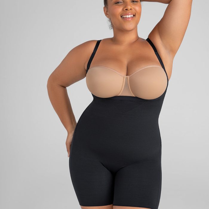 OpenBustMidThighBodysuit-Model-Vamp-1X-Larissa-Front.jpg