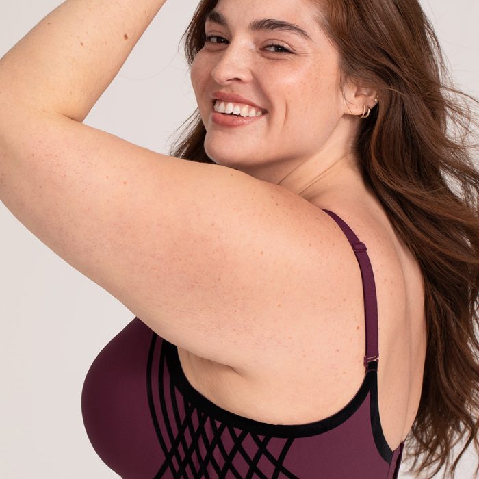 SB-Model-Fig-1X-Brianna-Side.jpg