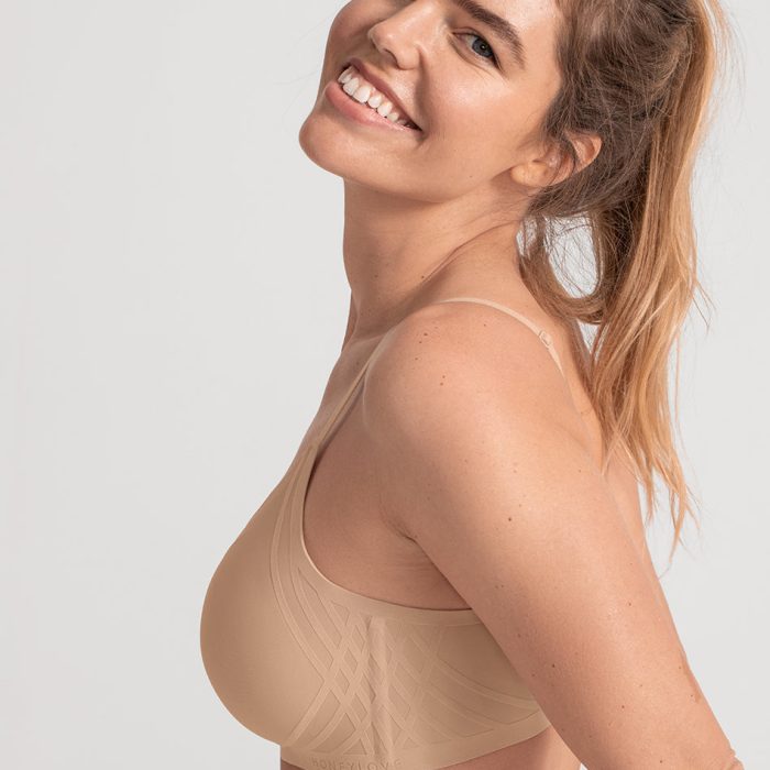 SB-Model-Sand-M-Katie-Side.jpg
