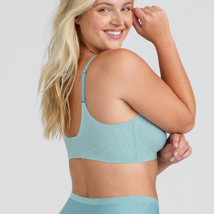 SB-Model-Sea_Glass-L-McCallah-Side.jpg