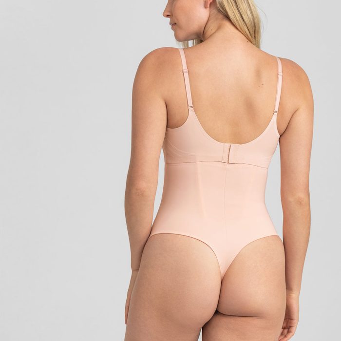 SPT-Model-Rose_Tan-M-Elle-Back.jpg