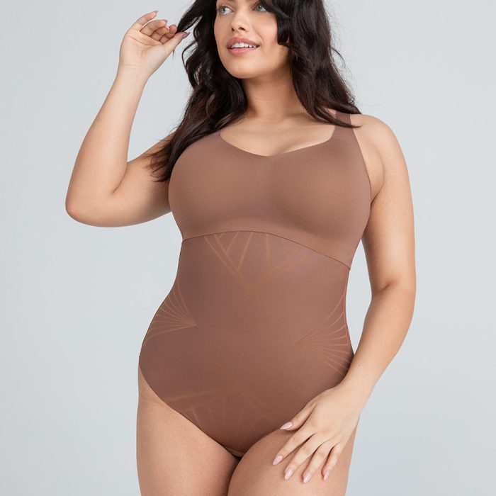ShadowSculptHighWaistBrief-Model-Toffee-XL-Phoenix-Front.jpg