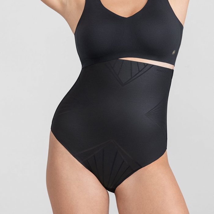 ShadowSculptHighWaistBrief-Model-Vamp-M-Lauren-Front.jpg
