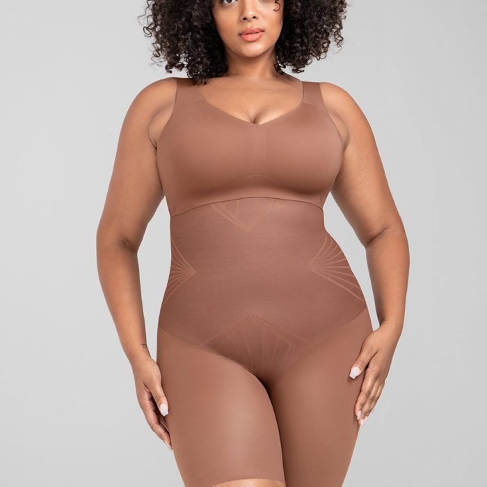 ShadowSculptHighWaistShort-Model-Toffee-XL-Courtney-Front.jpg