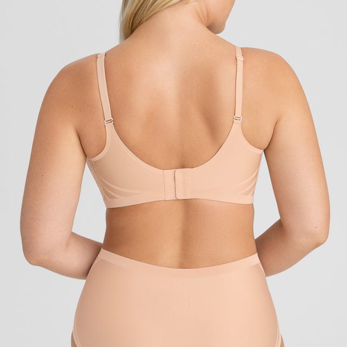 SilhBra-Model-Blush-L-McCallah-Back.jpg