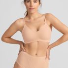 SilhBra-Model-Blush-M-Katie-Front.jpg